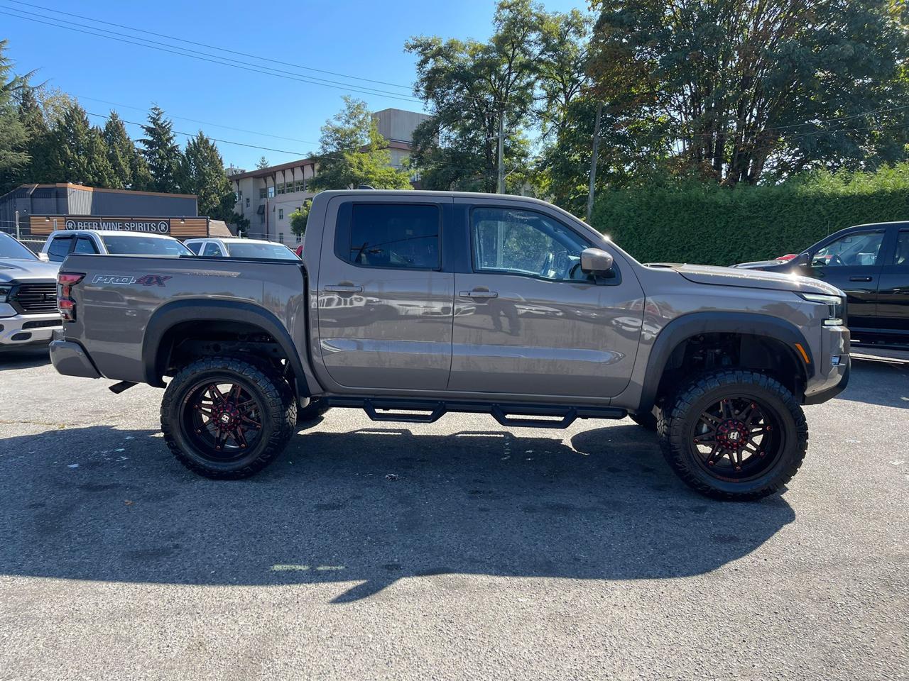 Nissan Frontier Crew Cab 4x4 PRO-4X Auto 2022