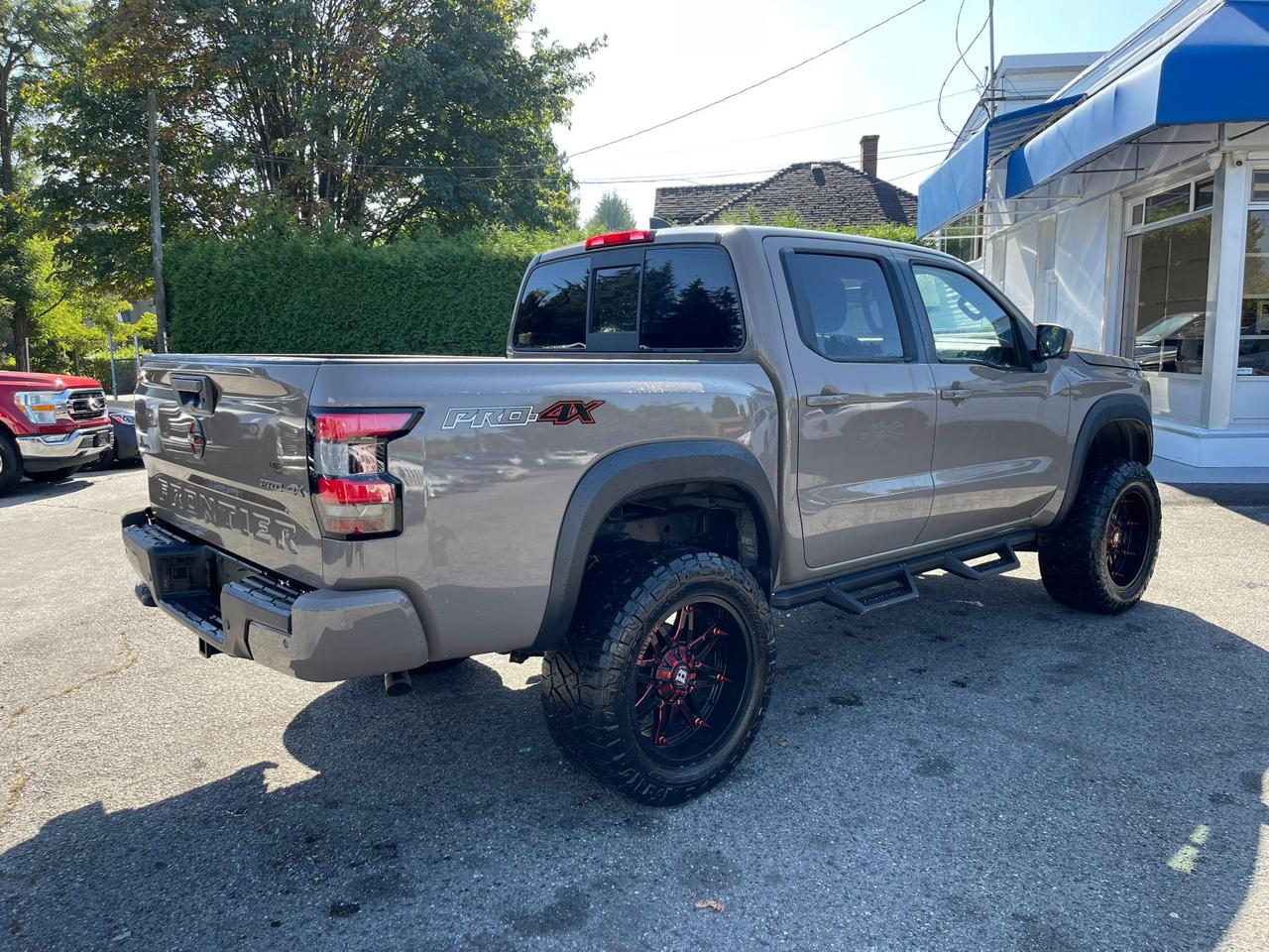 Nissan Frontier Crew Cab 4x4 PRO-4X Auto 2022