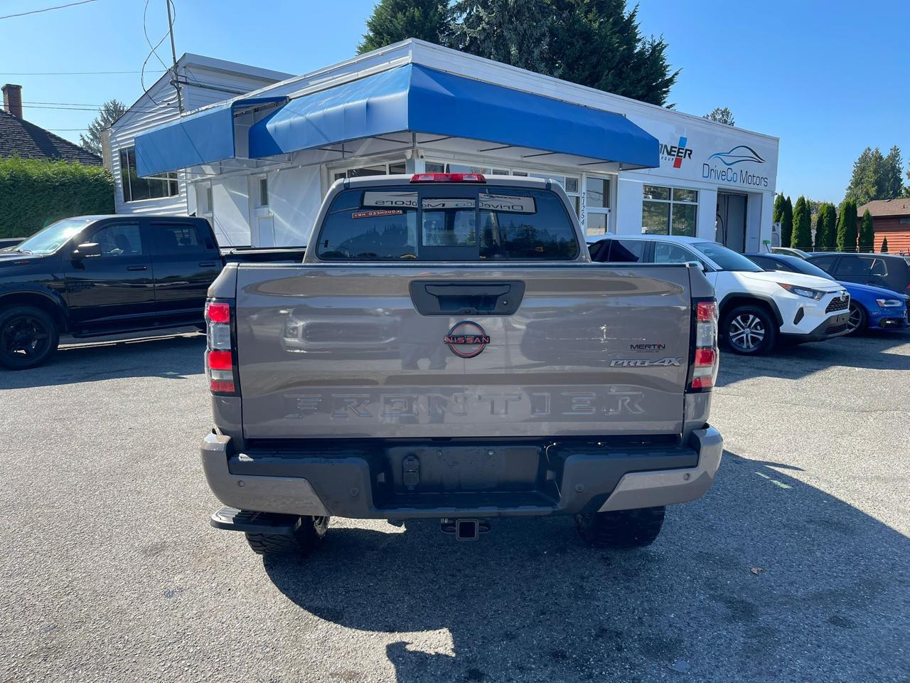 Nissan Frontier Crew Cab 4x4 PRO-4X Auto 2022