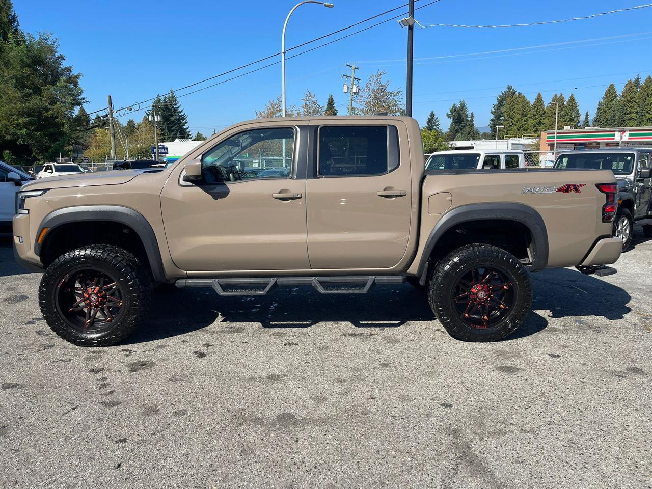 Nissan Frontier Crew Cab 4x4 PRO-4X Auto 2022