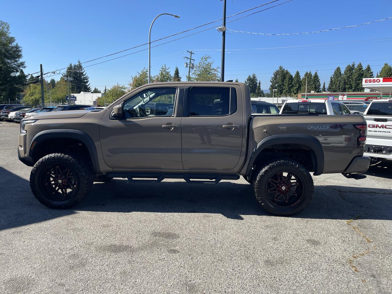 Nissan Frontier Crew Cab 4x4 PRO-4X Auto 2022
