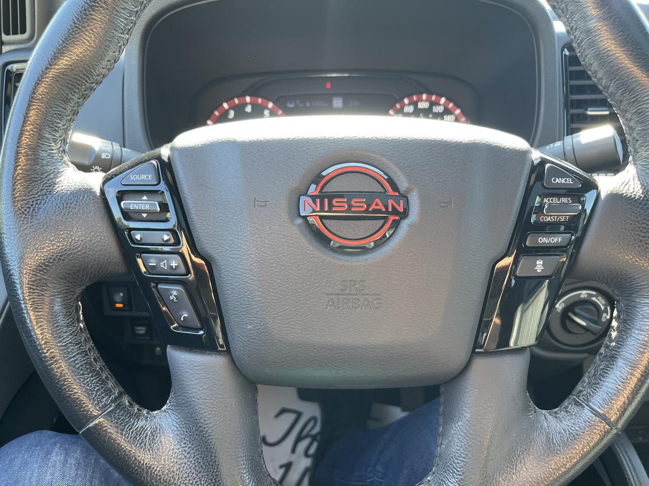 Nissan Frontier Crew Cab 4x4 PRO-4X Auto 2022