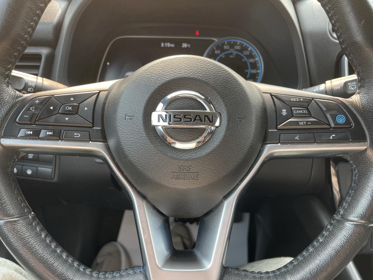 Nissan Leaf SV PLUS Hatchback 2020
