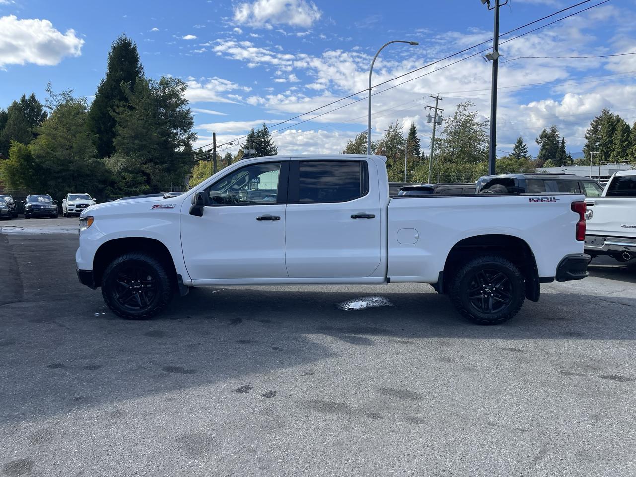Chevrolet Silverado 1500 4WD Crew Cab 157" LT Trail Boss 2024
