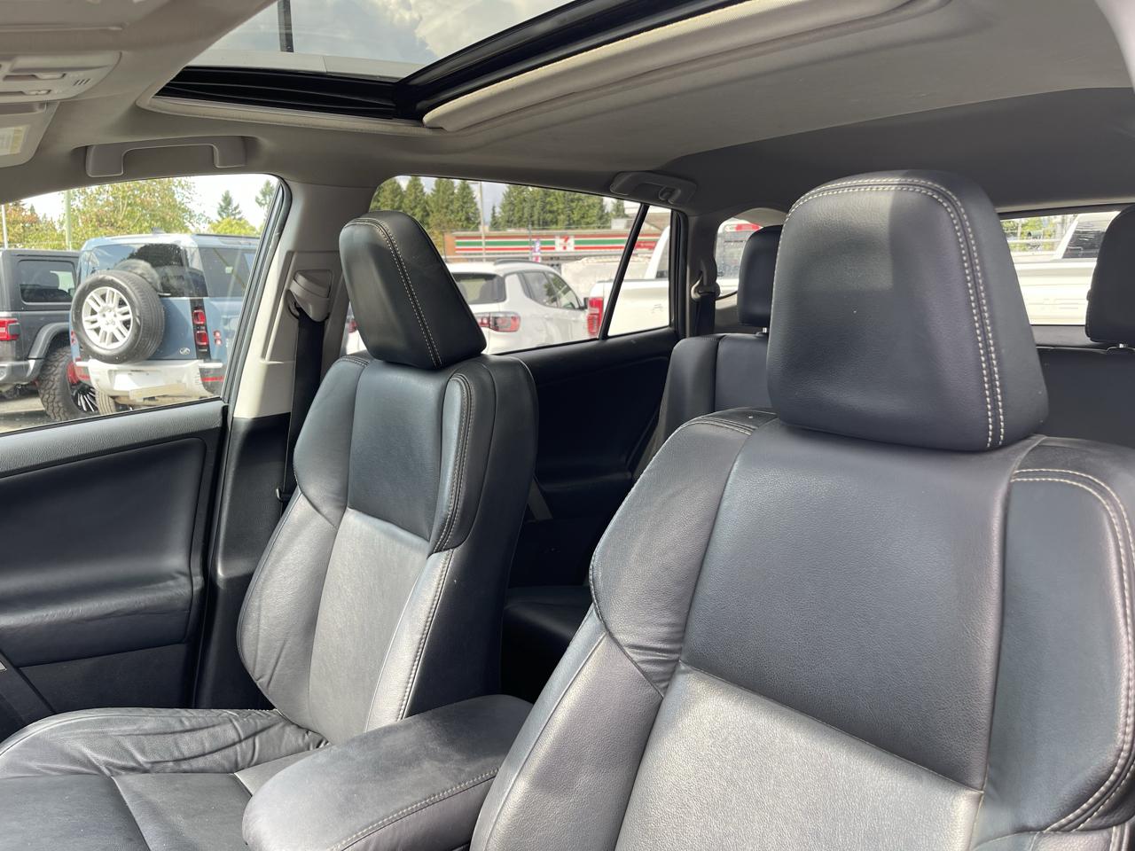Toyota RAV4 AWD 4dr Limited (Natl) 2015