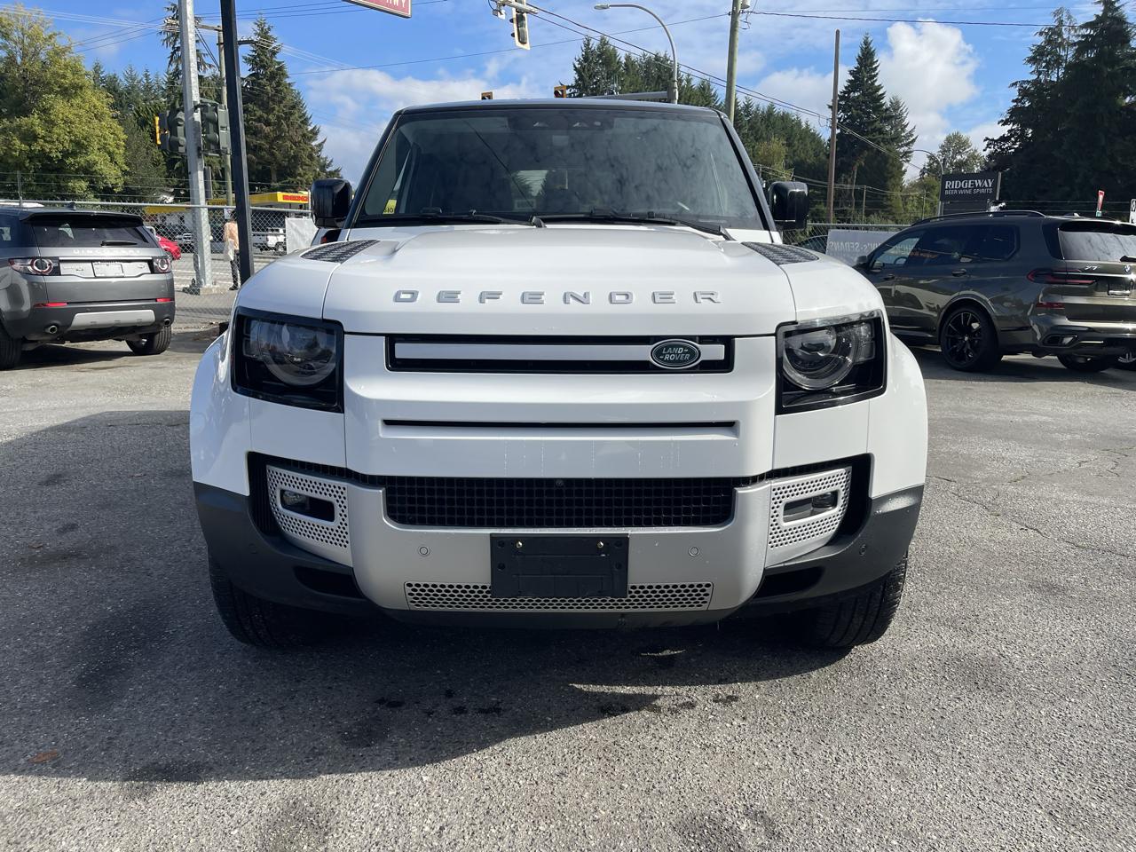 Land Rover Defender 110 P300 S 2025
