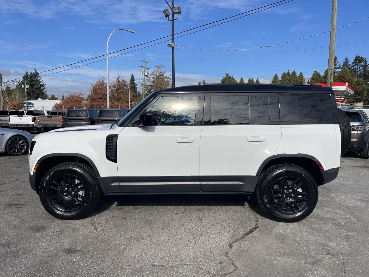 Land Rover Defender 110 P300 S 2025
