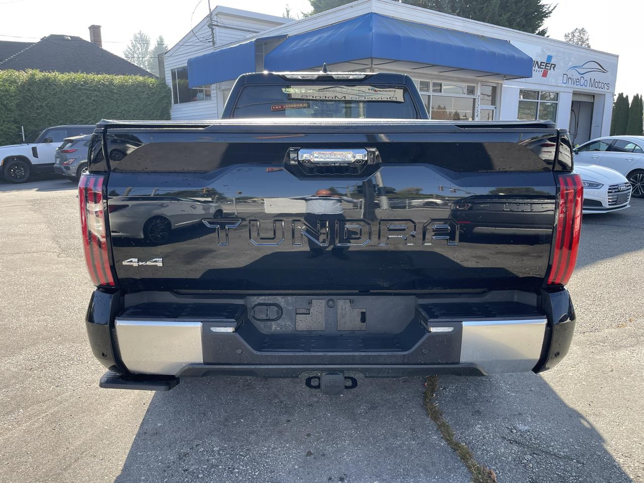 Toyota Tundra 4WD Platinum CrewMax 6.5' Bed (Natl) 2025