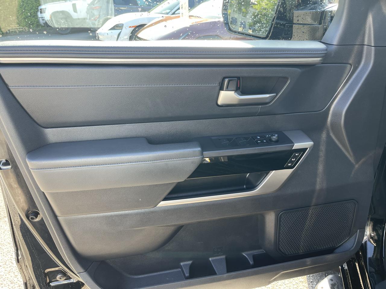 Toyota Tundra 4WD Platinum CrewMax 6.5' Bed (Natl) 2025