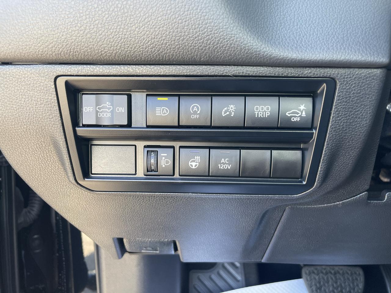 Toyota Tundra 4WD Platinum CrewMax 6.5' Bed (Natl) 2025