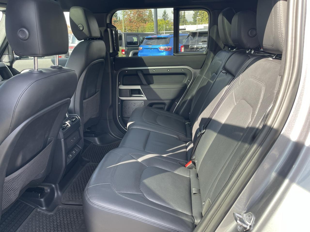 Land Rover Defender 110 S AWD 2023
