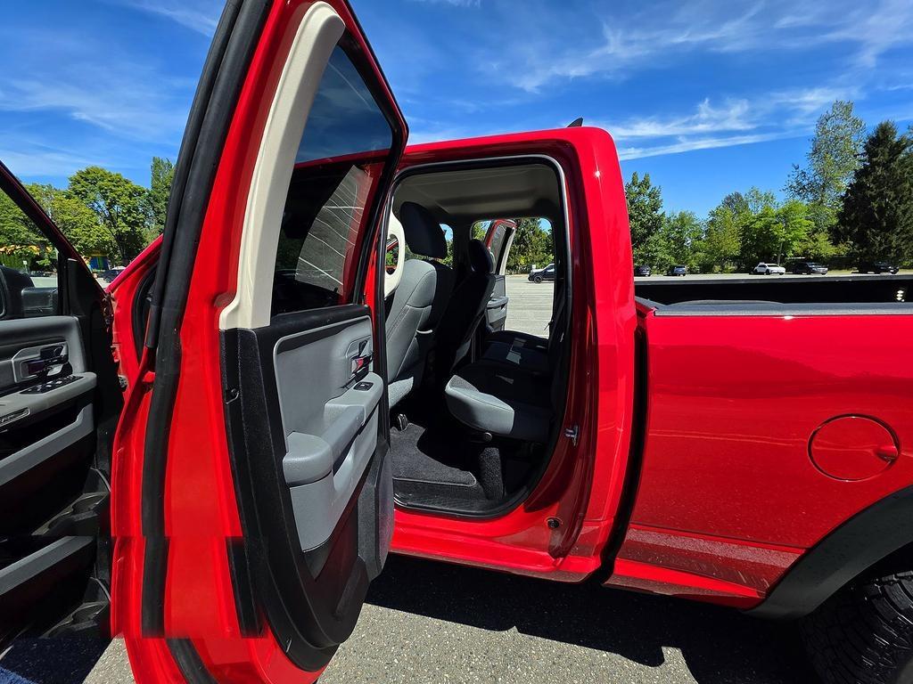 RAM 1500 Classic Warlock 4x4 Quad Cab 6'4" Box 2019