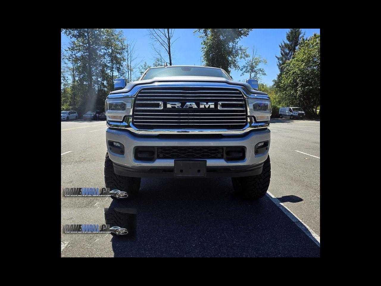 RAM 3500 Laramie 4x4 Crew Cab 6'4" Box 2023
