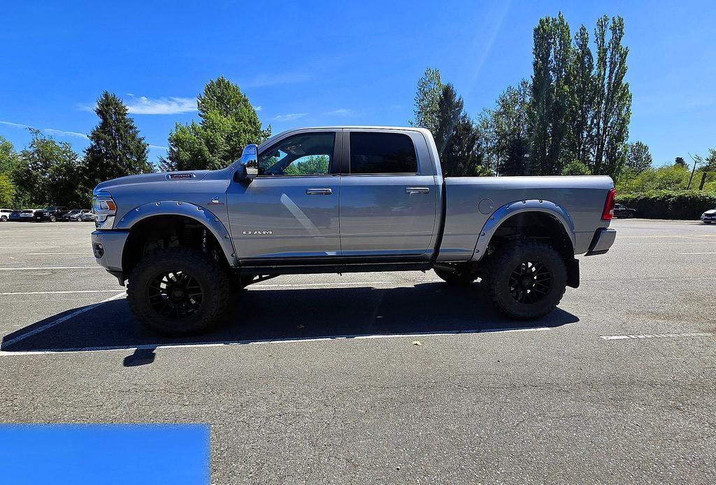 RAM 3500 Laramie 4x4 Crew Cab 6'4" Box 2023