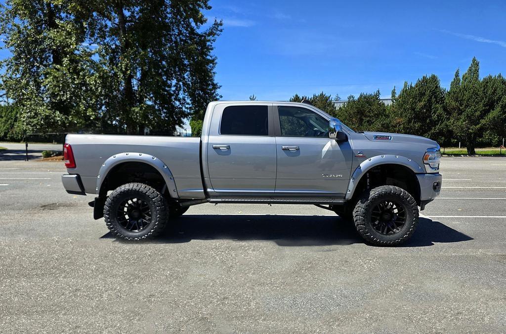 RAM 3500 Laramie 4x4 Crew Cab 6'4" Box 2023