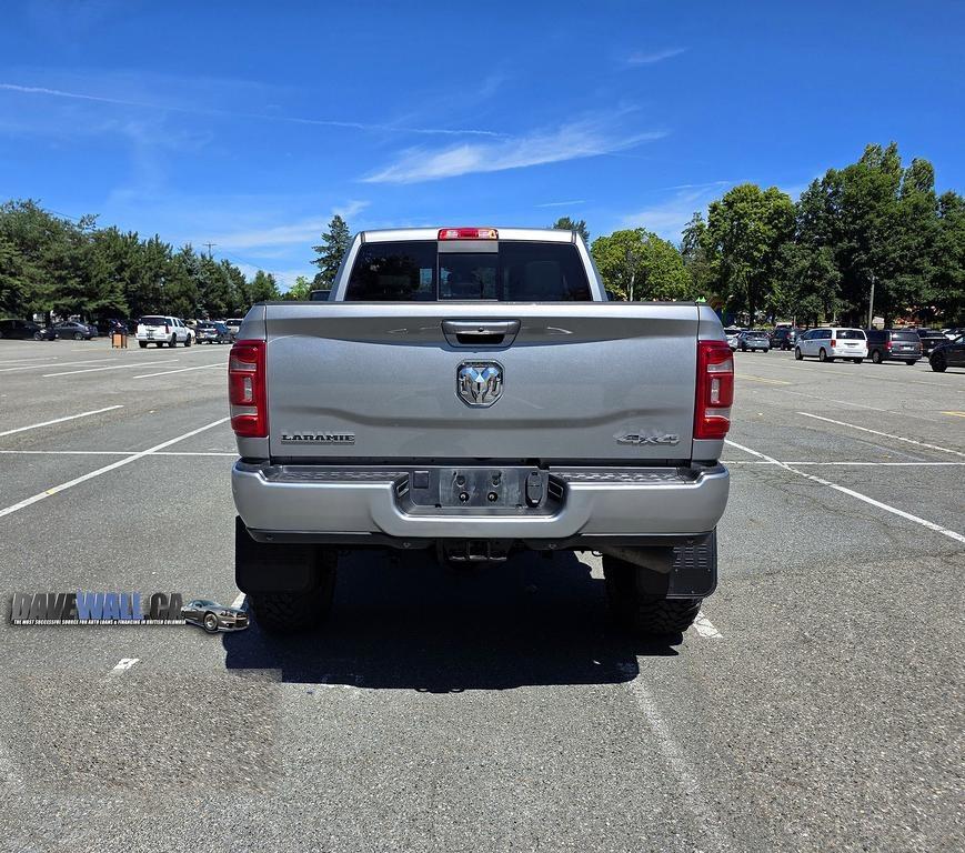 RAM 3500 Laramie 4x4 Crew Cab 6'4" Box 2023