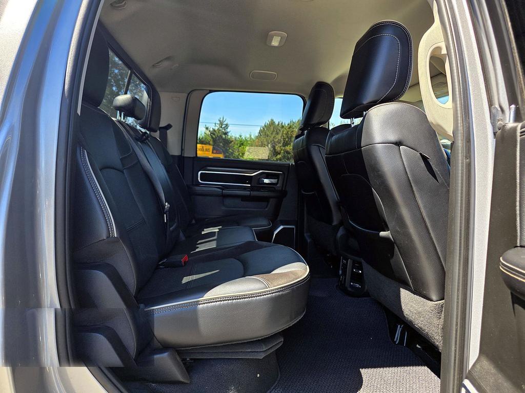 RAM 3500 Laramie 4x4 Crew Cab 6'4" Box 2023