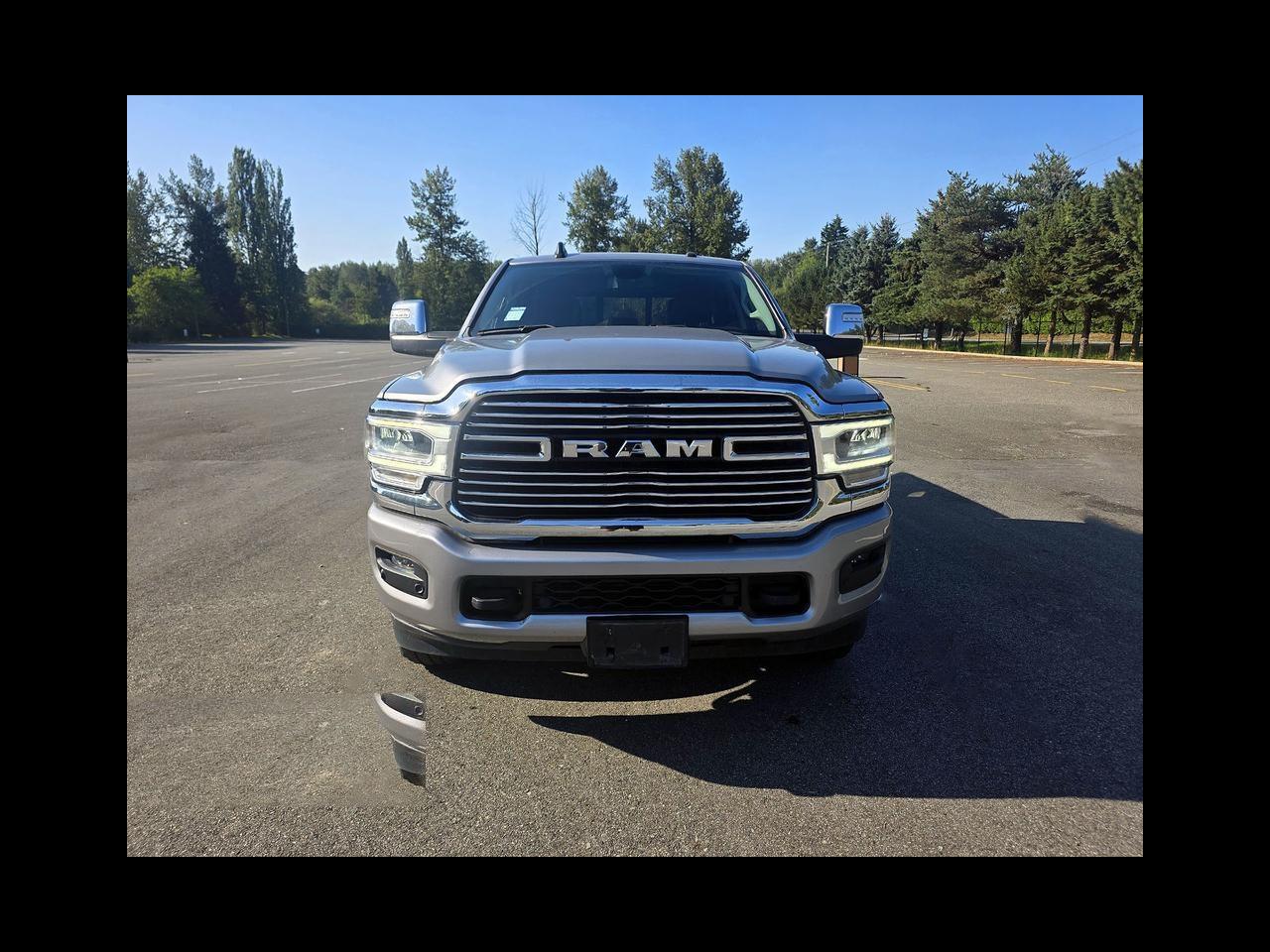 RAM 3500 Laramie 4x4 Crew Cab 6'4" Box 2023