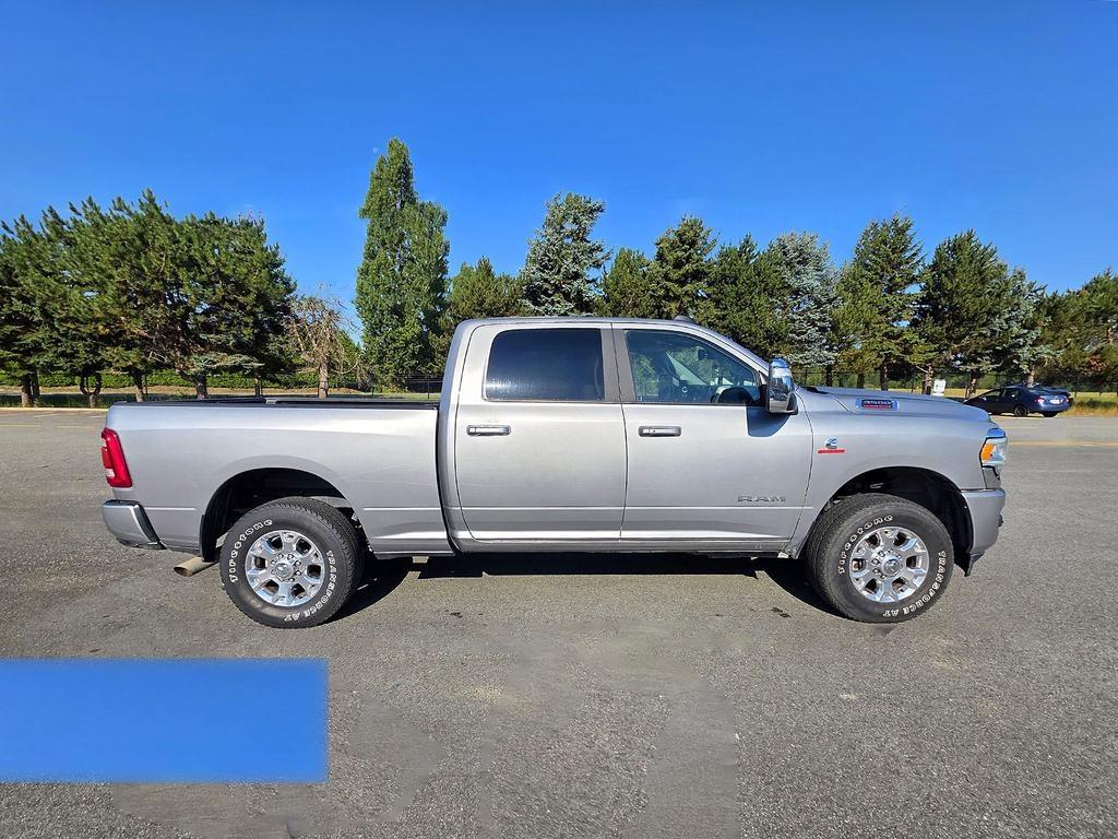 RAM 3500 Laramie 4x4 Crew Cab 6'4" Box 2023