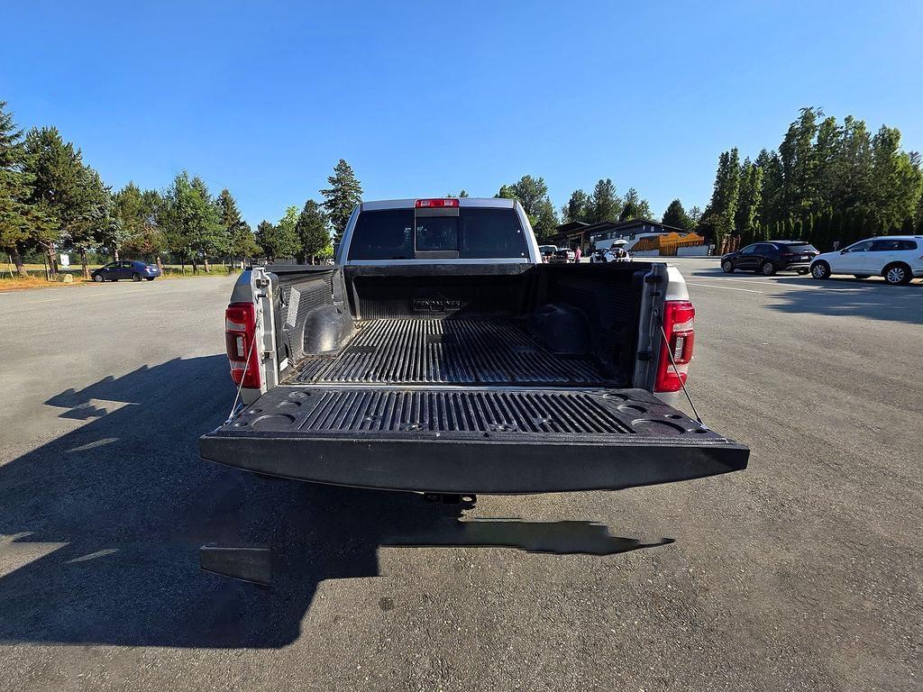 RAM 3500 Laramie 4x4 Crew Cab 6'4" Box 2023