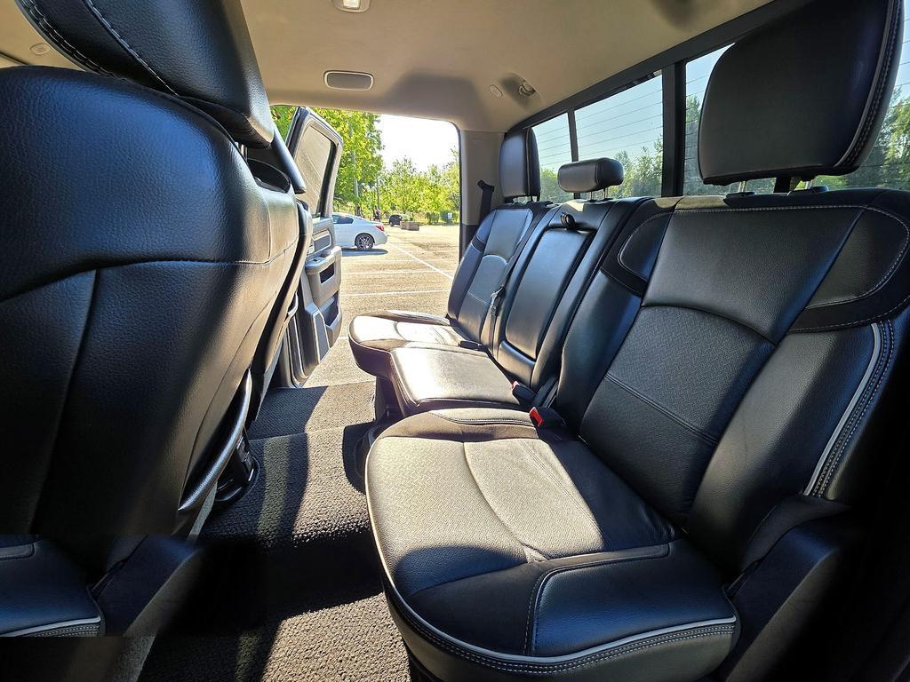 RAM 3500 Laramie 4x4 Crew Cab 6'4" Box 2023