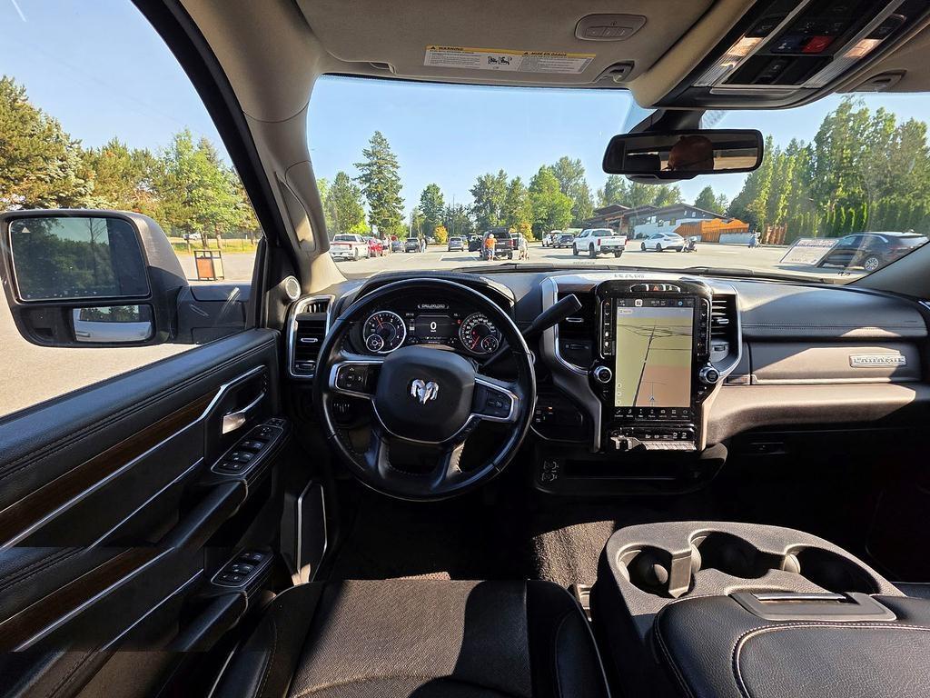 RAM 3500 Laramie 4x4 Crew Cab 6'4" Box 2023