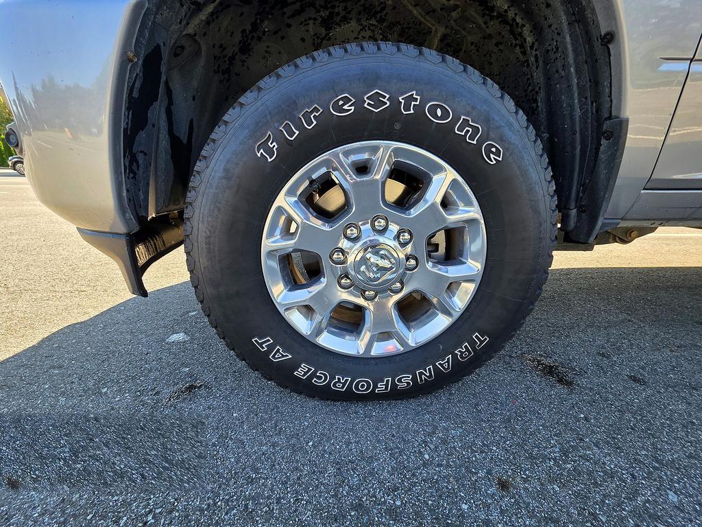 RAM 3500 Laramie 4x4 Crew Cab 6'4" Box 2023