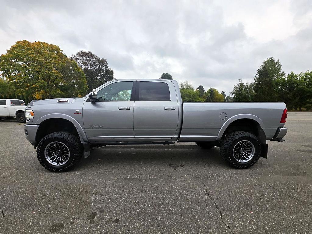 RAM 3500 Laramie 4x4 Crew Cab 8' Box 2020