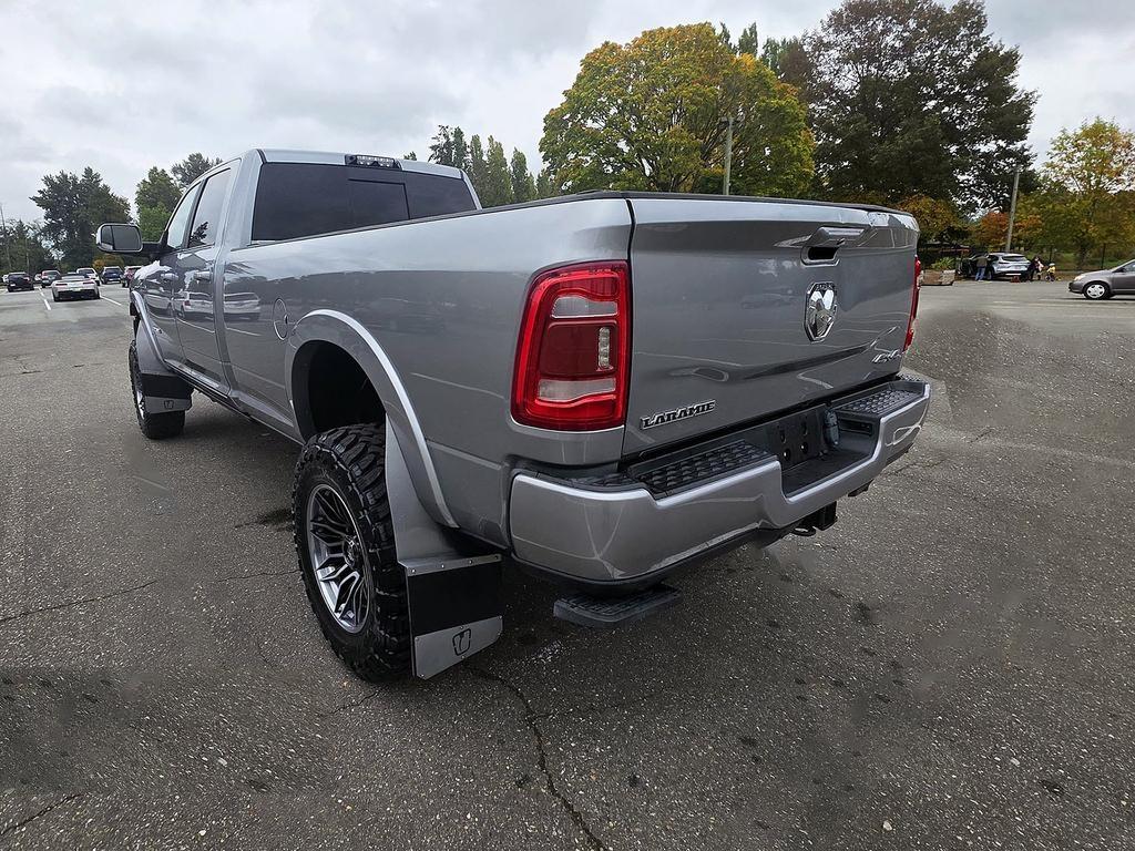 RAM 3500 Laramie 4x4 Crew Cab 8' Box 2020