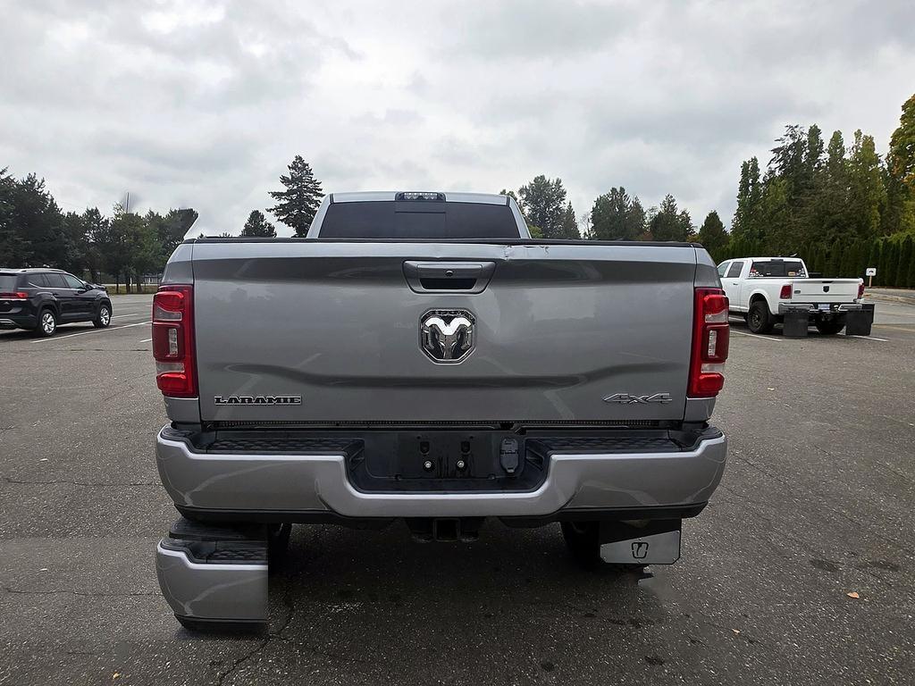 RAM 3500 Laramie 4x4 Crew Cab 8' Box 2020