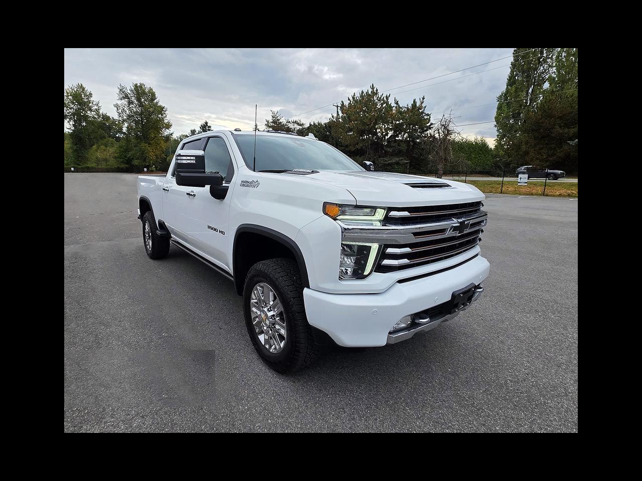 Chevrolet Silverado 3500HD 4WD Crew Cab 159" High Country 2023