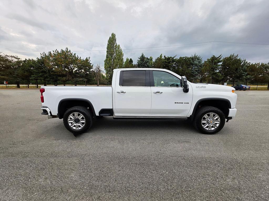 Chevrolet Silverado 3500HD 4WD Crew Cab 159" High Country 2023