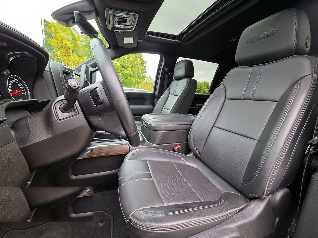 Chevrolet Silverado 3500HD 4WD Crew Cab 159" High Country 2023