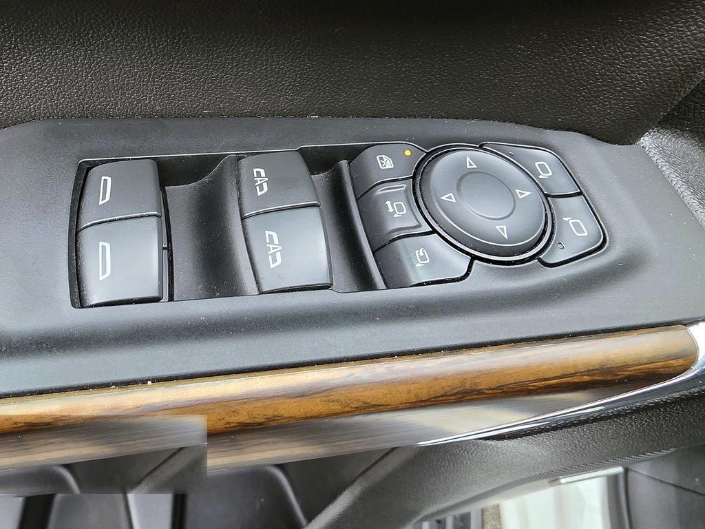 Chevrolet Silverado 3500HD 4WD Crew Cab 159" High Country 2023