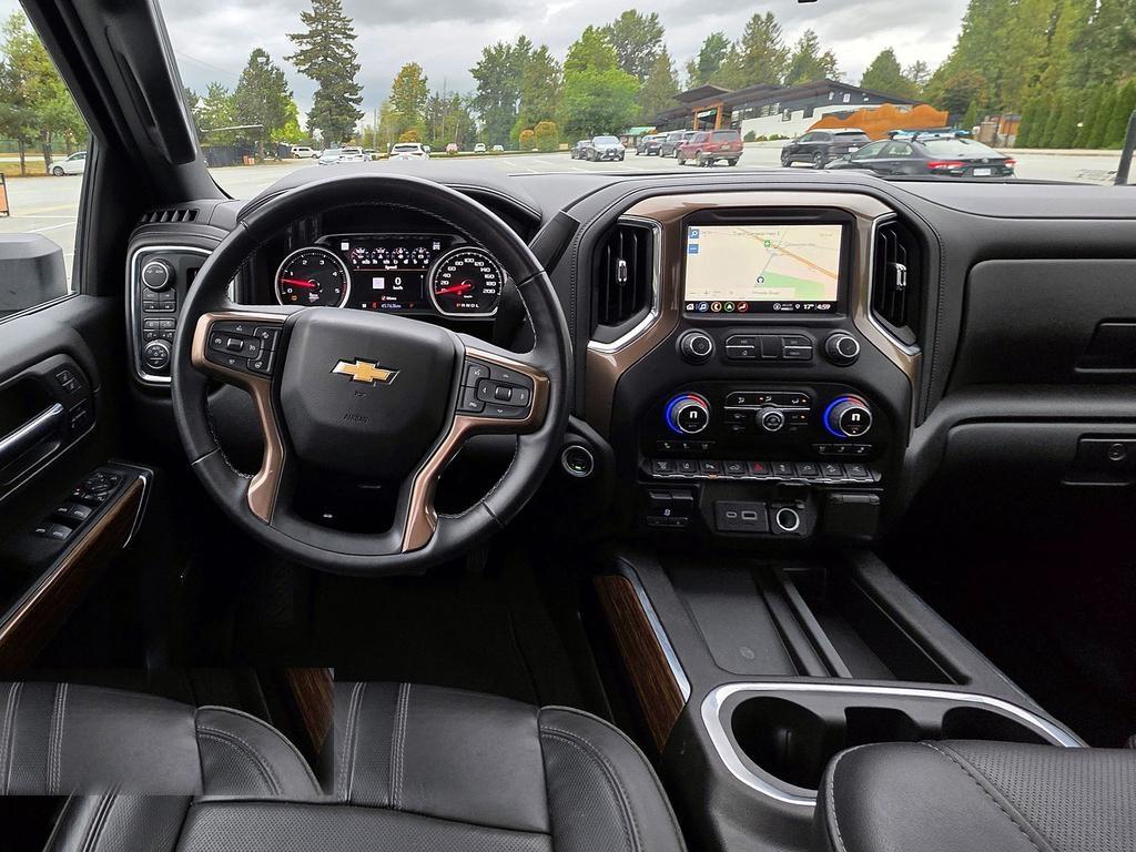 Chevrolet Silverado 3500HD 4WD Crew Cab 159" High Country 2023