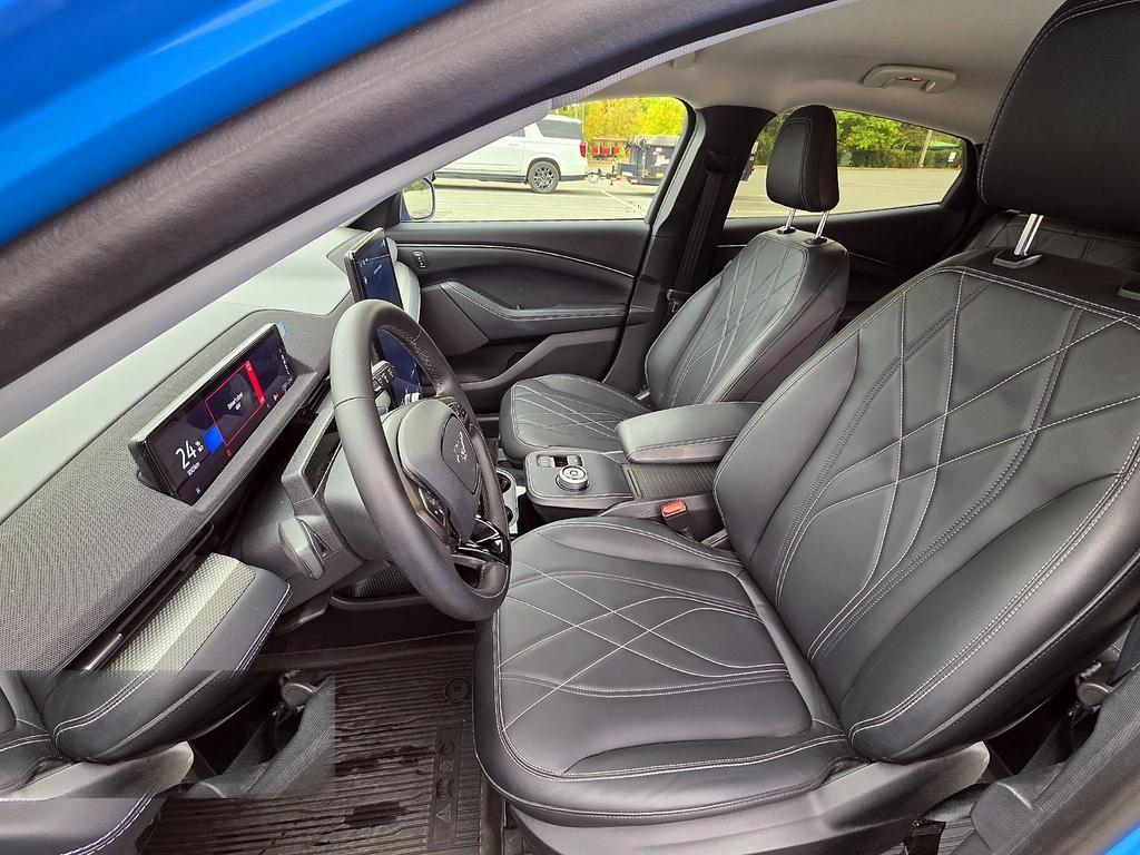 Ford Mustang Mach-E Select RWD 2023