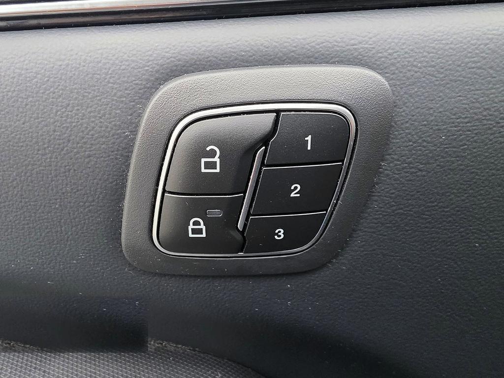 Ford Mustang Mach-E Select RWD 2023
