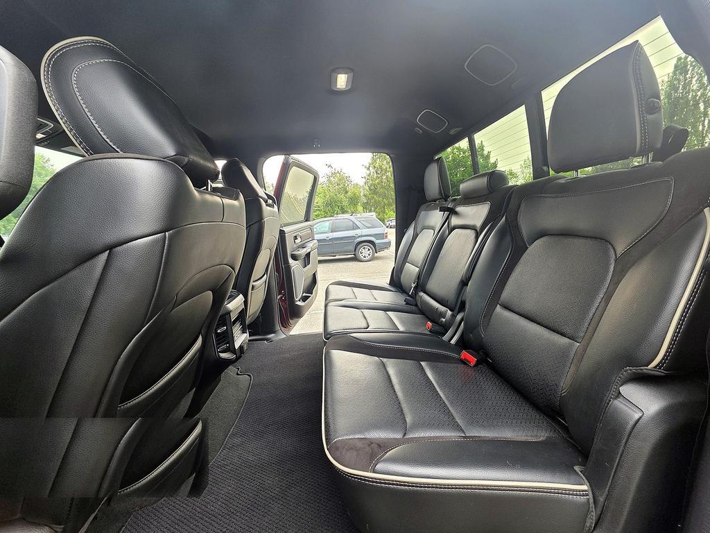 RAM 1500 Laramie 4x4 Crew Cab 5'7" Box 2023