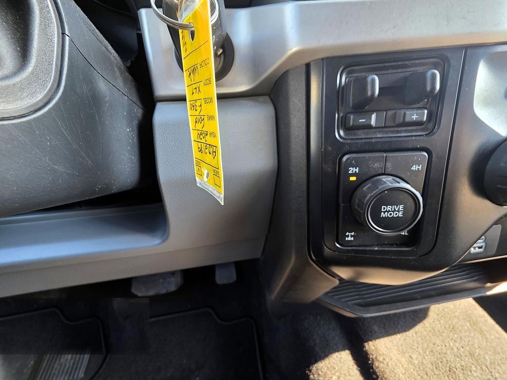 Ford Super Duty F-350 SRW King Ranch 4WD Crew Cab 8' Box 2024
