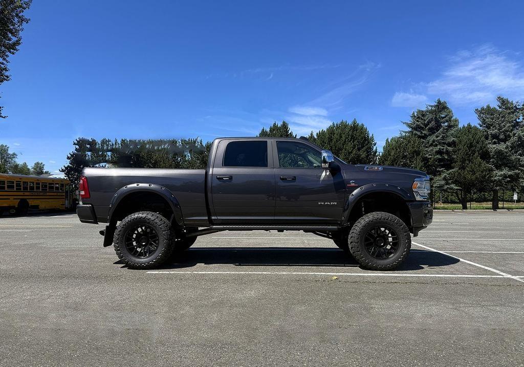 RAM 3500 Laramie 4x4 Crew Cab 6'4" Box 2023