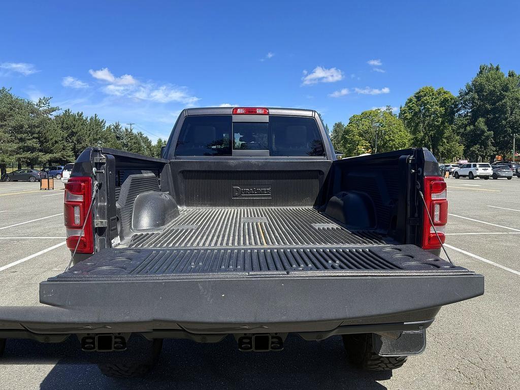 RAM 3500 Laramie 4x4 Crew Cab 6'4" Box 2023