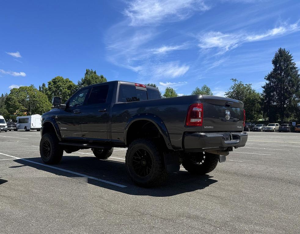 RAM 3500 Laramie 4x4 Crew Cab 6'4" Box 2023