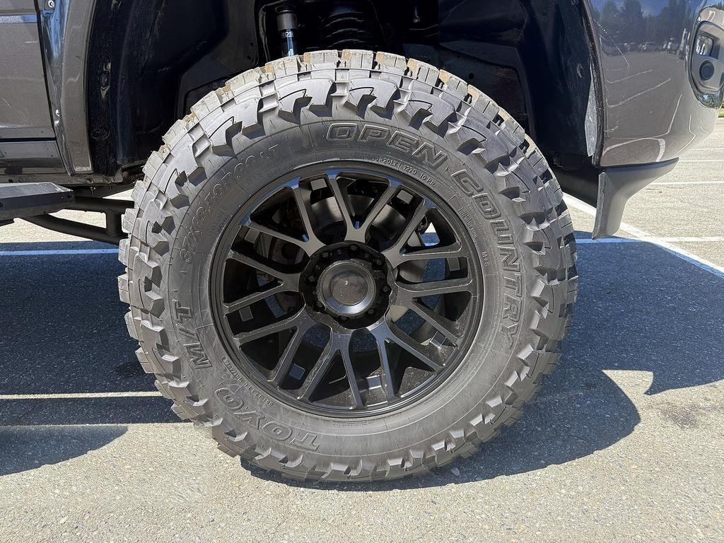RAM 3500 Laramie 4x4 Crew Cab 6'4" Box 2023