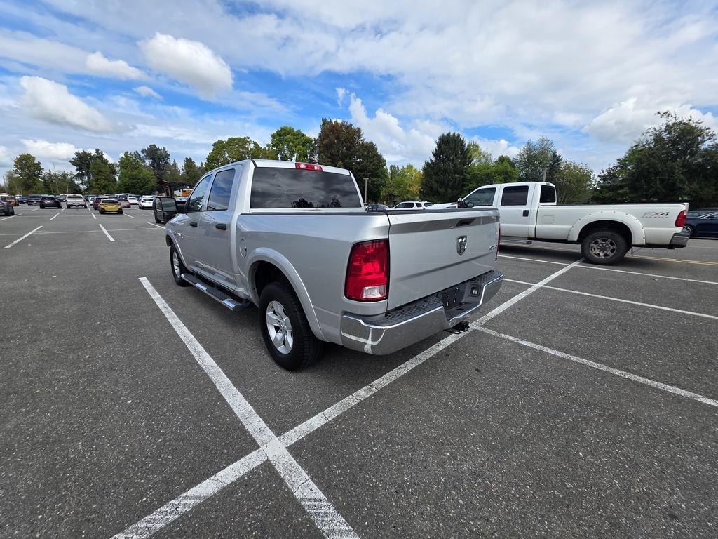 RAM 1500 4WD Crew Cab 140.5" ST 2017