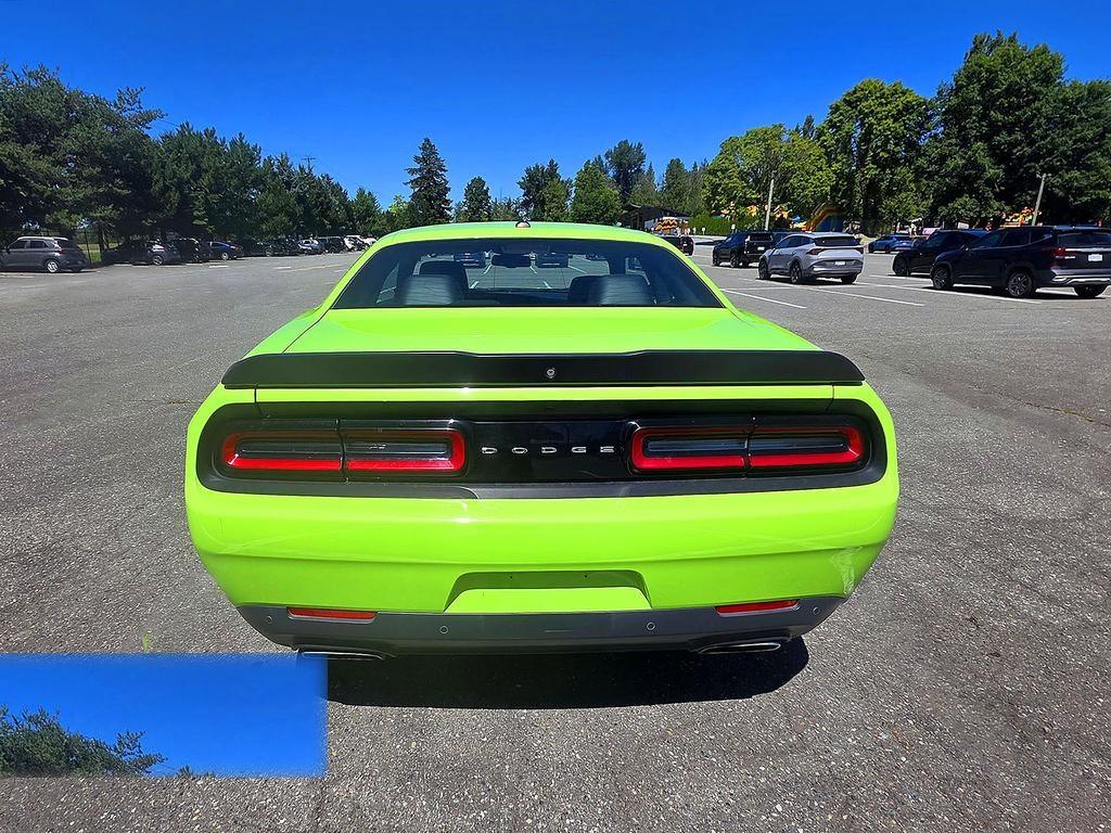 Dodge Challenger 2dr Cpe Scat Pack 2015