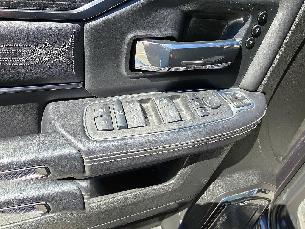 RAM 3500 Limited 4x4 Crew Cab 6'4" Box 2024