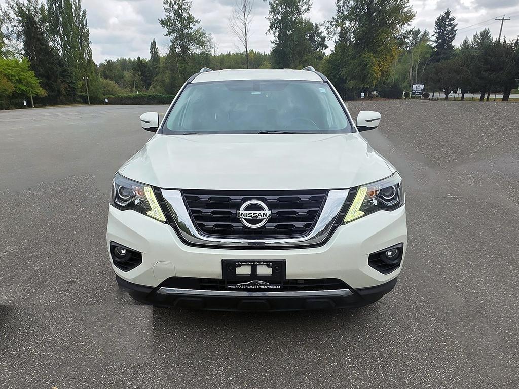 Nissan Pathfinder 4x4 Platinum 2017