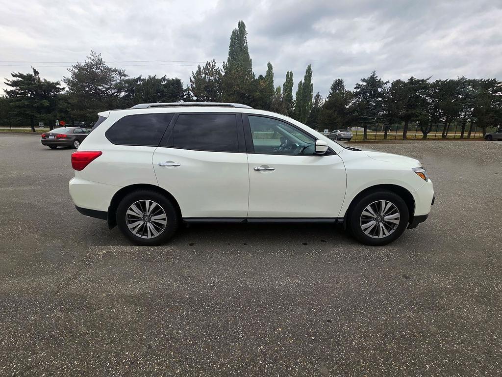 Nissan Pathfinder 4x4 Platinum 2017