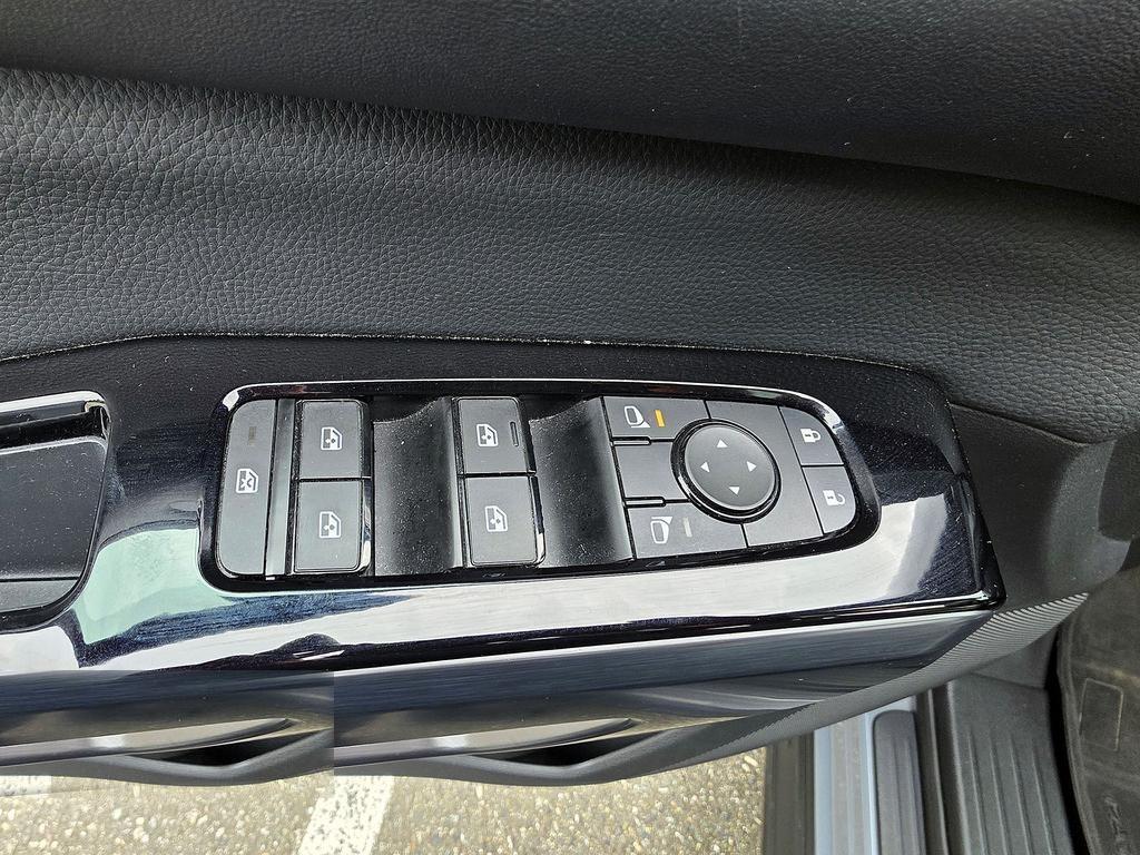 Nissan Pathfinder SL 4WD 2023