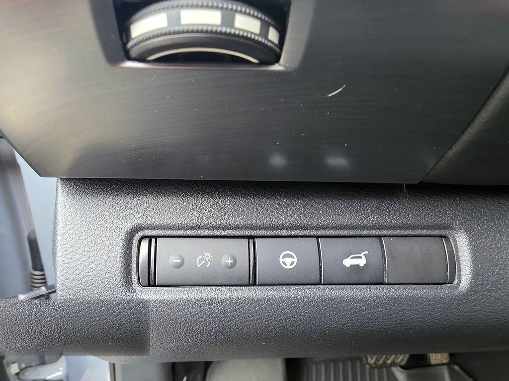 Nissan Pathfinder SL 4WD 2023
